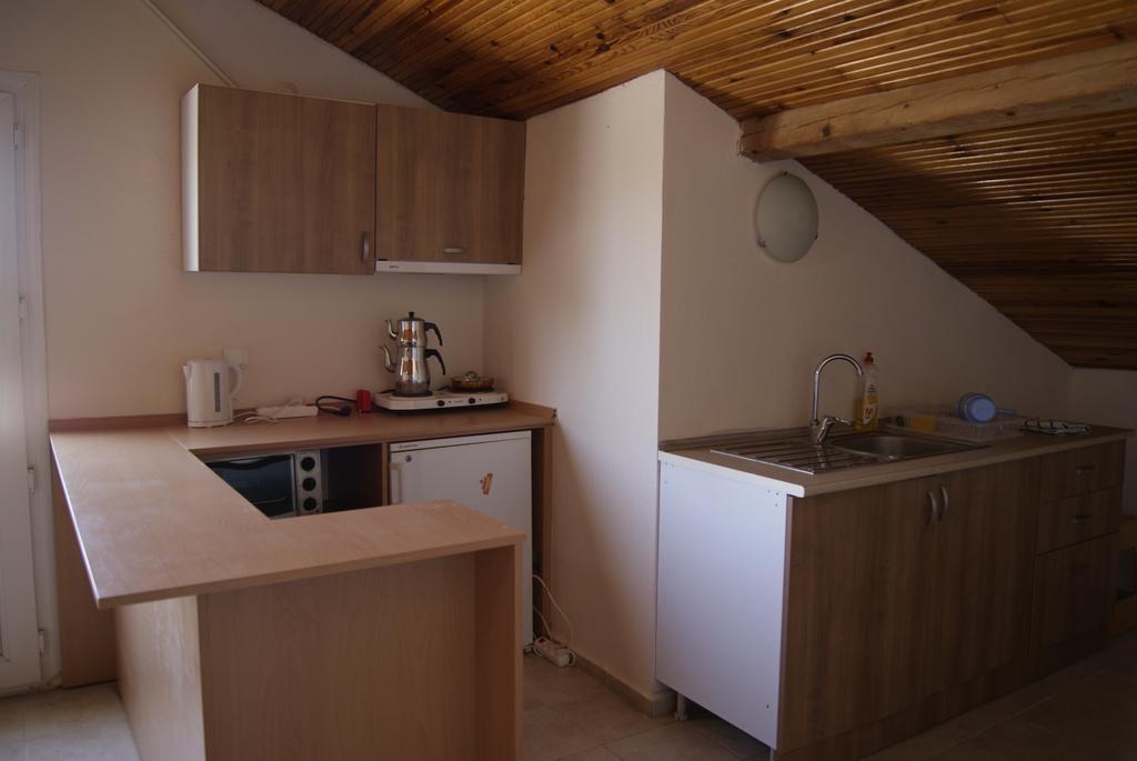 Liberta Guesthouse Сеферихисар Номер фото